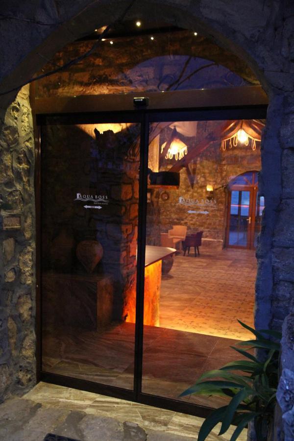 אג'אבאט Aqua Boss Hotel מראה חיצוני תמונה